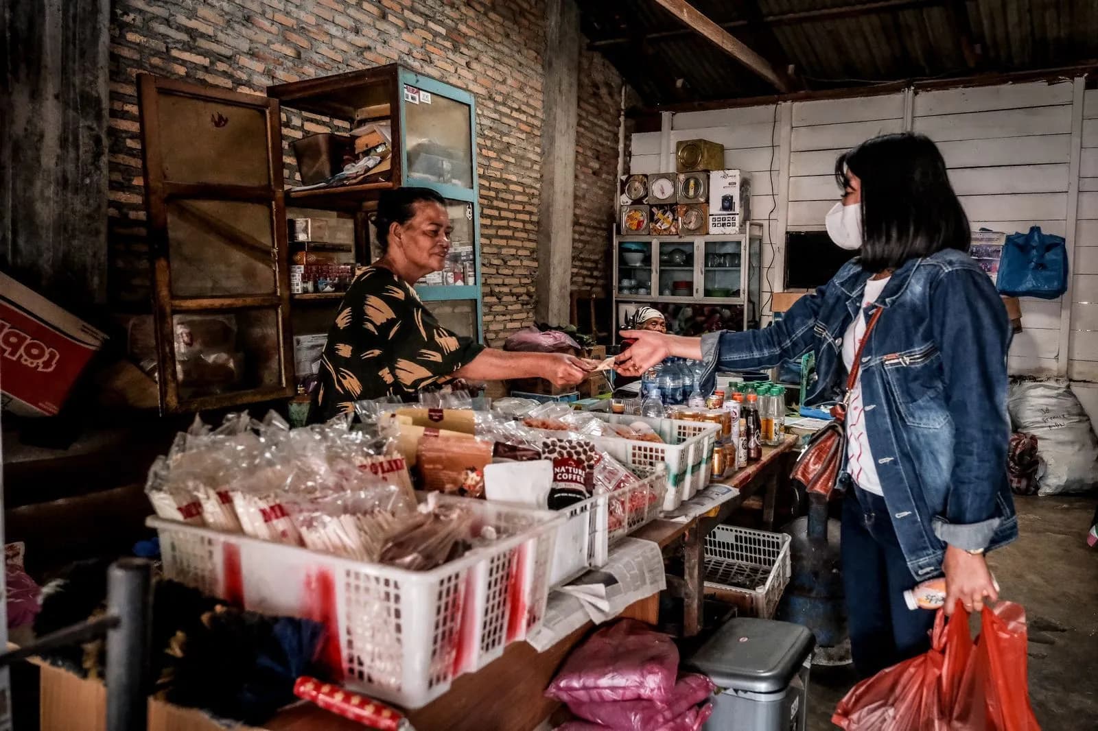 Menjaga Tradisi dan Budaya Batak Lewat Ombus-Ombus