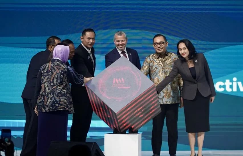 Elnusa Tegaskan Komitmen Menuju Transisi Energi melalui Kolaborasi Strategis Pengembangan SPKLU dengan PLN
