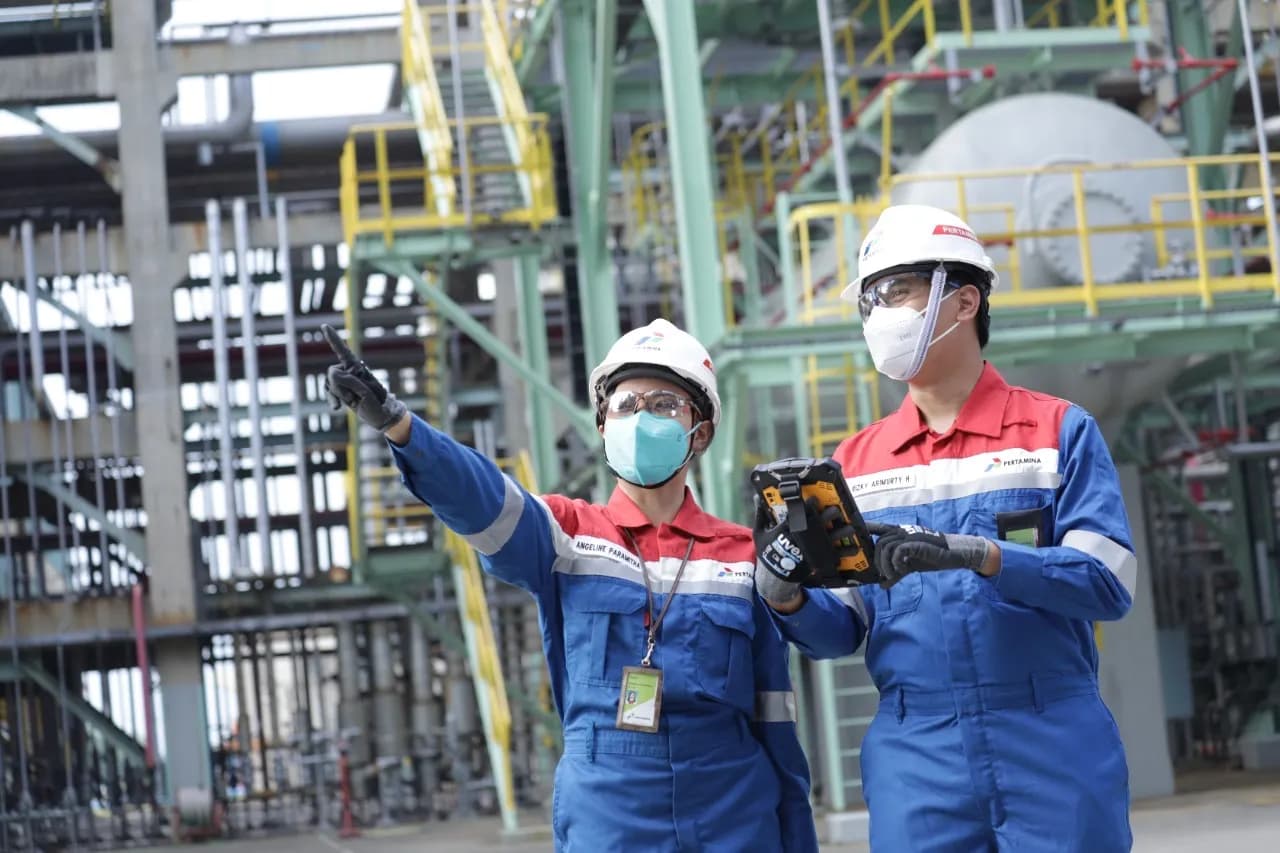Terima Paket Sekolah dari Pertamina Cilacap, Siswa SD di Kaki Gunung Semeru : Terimakasih Pertamina Terima Paket Sekolah dari Pertamina Cilacap, Siswa SD di Kaki Gunung Semeru : Terimakasih Pertamina