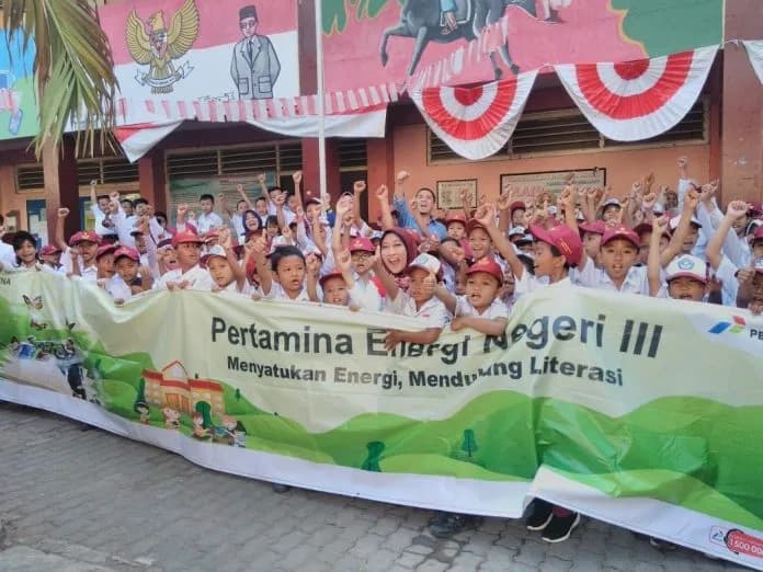 Bimbing Siswa Miliki Nilai Akhlak, Pekerja Muda Pertamina Balongan Berbagi Ilmu kepada Siswa SDN 1 Majakerta Bimbing Siswa Miliki Nilai Akhlak, Pekerja Muda Pertamina Balongan Berbagi Ilmu kepada Siswa SDN 1 Majakerta